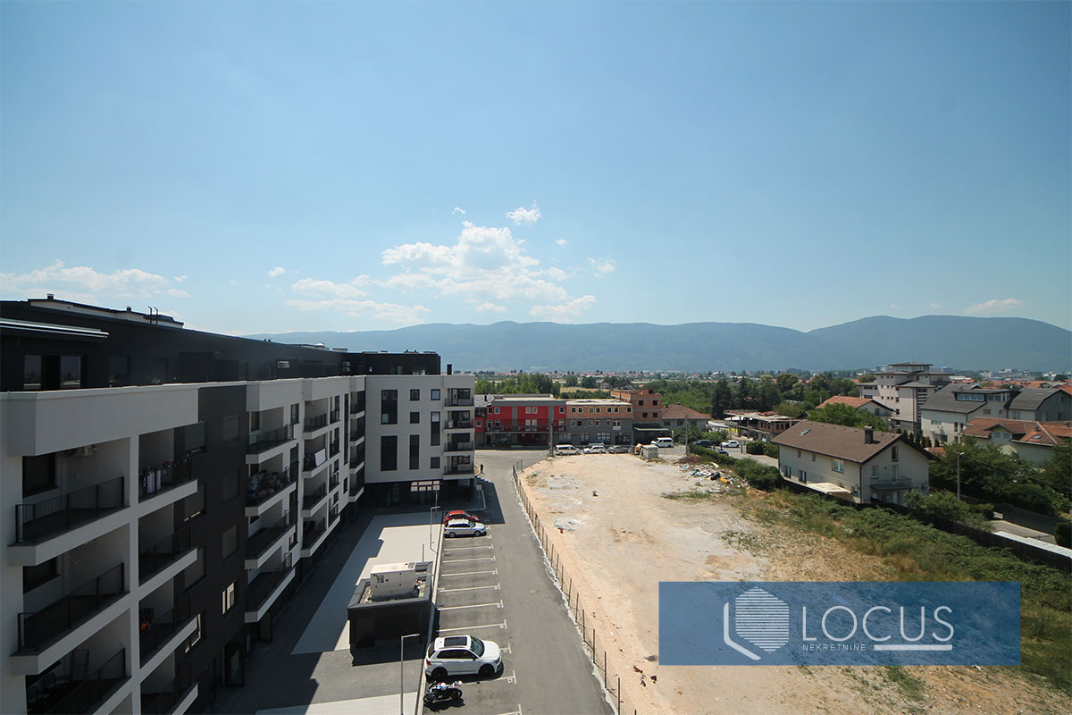 13 Pogled 1