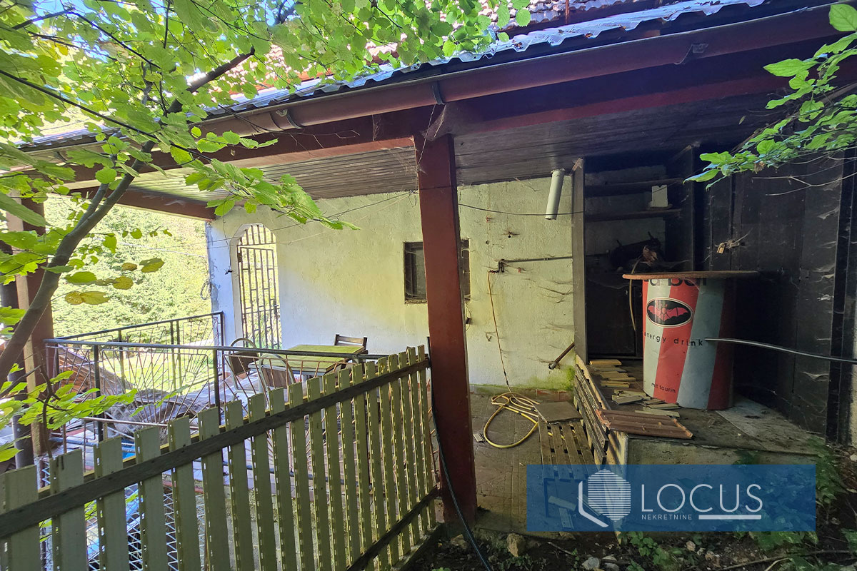 15_ terasa sa roštiljem