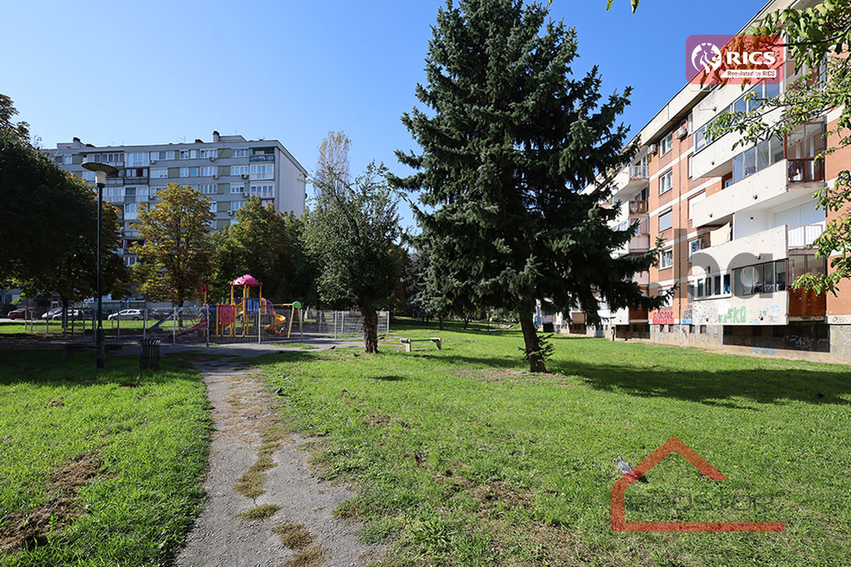 30-Park-i-djecije-igraliste-sl2