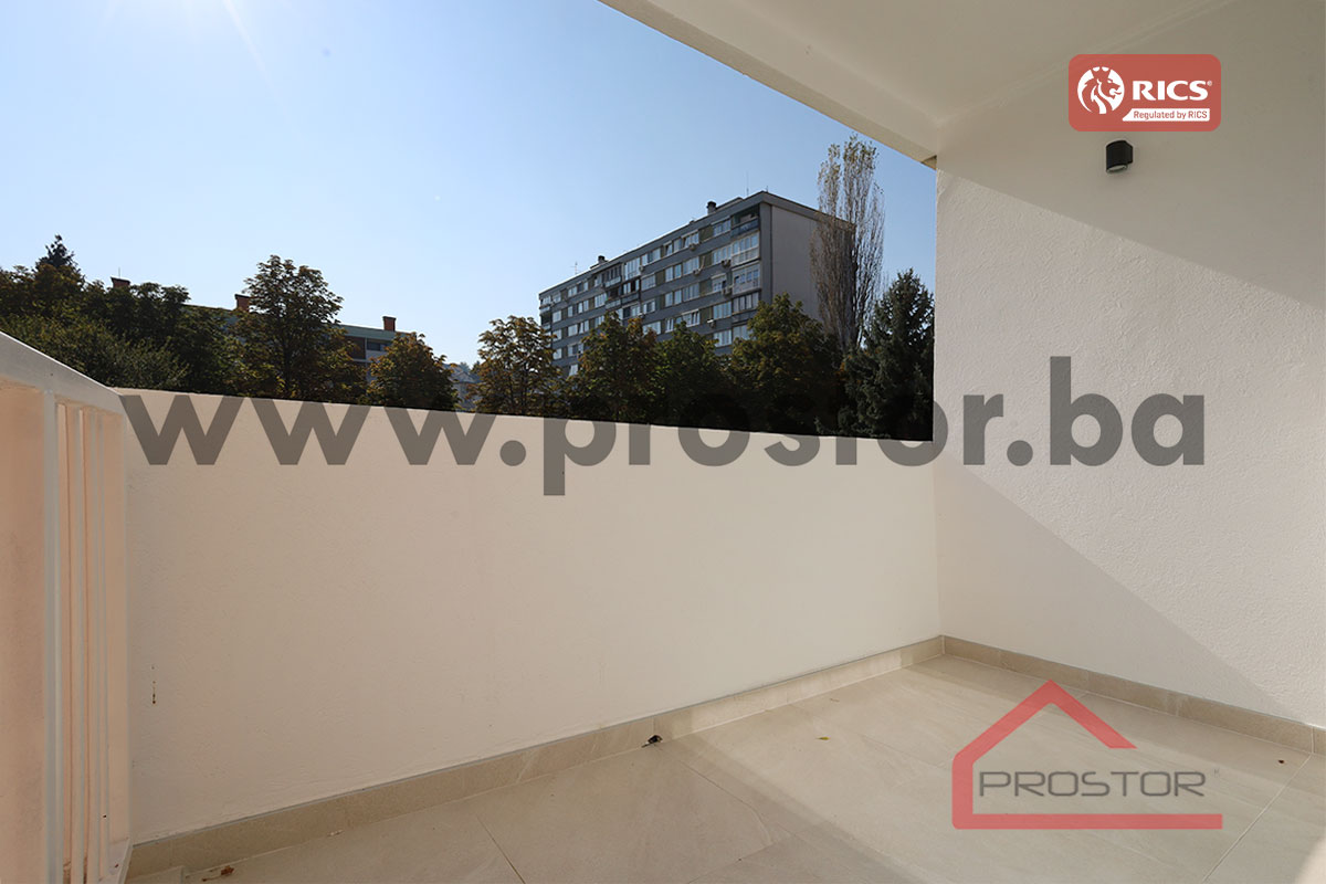 6-Balkon-iz-dnevnog-boravka