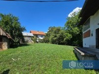 5_ Dvorište