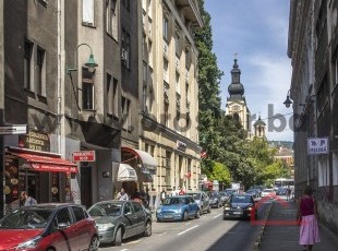 Vrhunski adaptiran moderan stan na prvom spratu u ulici Branilaca Sarajeva, Centar, Sarajevo