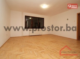 A semi-furnished three-room house with an area of 98m2 is for rent, located in the street Muhameda Efendije Pandže, Velešići.