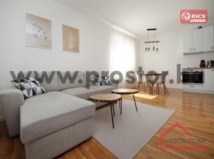 Dvosoban apartman odličnog rasporeda i dvostrane orjentacije u objektu vrhunske kvalitete, Babin do, Bjelašnica. NAMJEŠTAJ GRATIS! ***Virtuelna šetnja 360°***