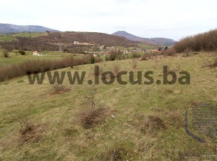 Prostrano i osunčano građevinsko zemljište, uknjižene površine 20.414m2 na atraktivnoj lokaciji u prirodnom okruženju, naselje Duranovići, Tarčin, Hadžići