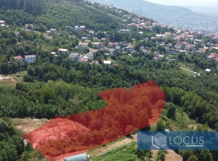 Prostrana i osunčana zemljišna parcela površine 10.521 m² s otvorenim panoramskim pogledom na grad, ul. Aleksandra Puškina, Centar Sarajevo