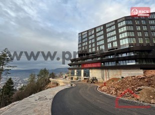 Modern and extremely spacious two-bedroom apartment of 116sq.m, southwest orientation, located in new, modern residential and business complex 'Roof Gardens', with a beautiful view of the green oasis of the pine forest, in an attractive and quiet location