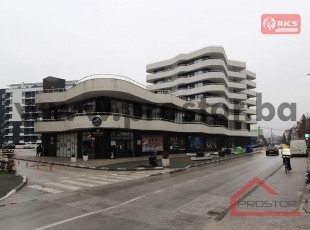 Ekskluzivan trosoban stan sa velikim balkonom i otvorenim pogledom, naselje Waves, ul. Barska. Vanjsko parking mjesto gratis!