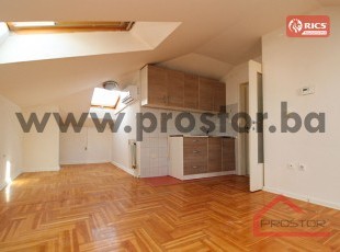 Nenamješten dvosoban stan od 65m2, ul. Ive Andrića, Istočno Sarajevo