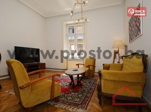 Stilski uređen trosoban stan na drugom spratu na centralnoj lokaciji, Mejtaš