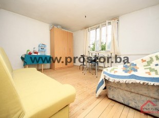 Functional Studio Apartment on the High Ground Floor at Švrakino Selo , Sarajevo - SOLD!