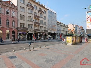 Maršala Tita street! A 4Bdr apartment with a balcony and a loggia in the building with an elevator, across the central bank Sarajevo - SOLD!