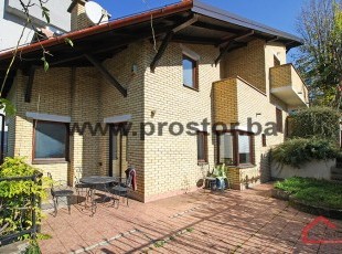 Family house and yard with nice view on the plot of 560sqm, Vraca, municipality Novo Sarajevo - SOLD!